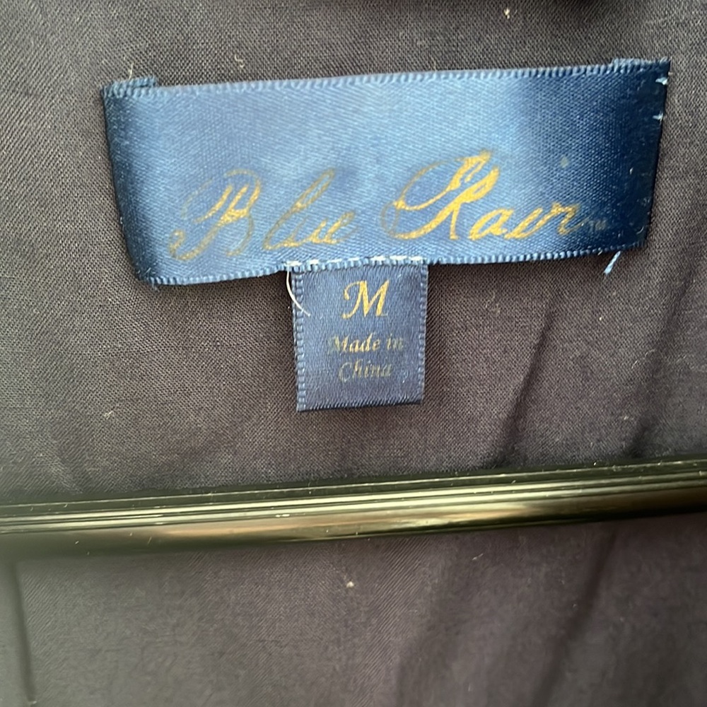 Vest - Picture 2 of 3